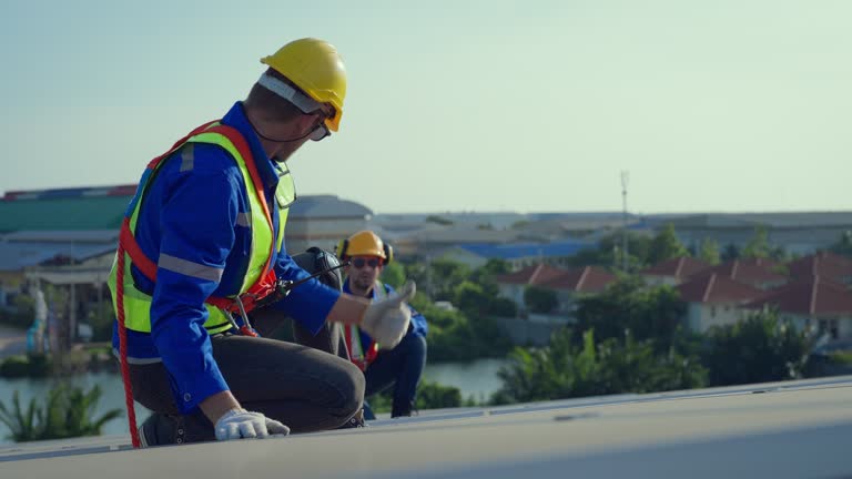 Best Hot Roofs  in Floresville, TX