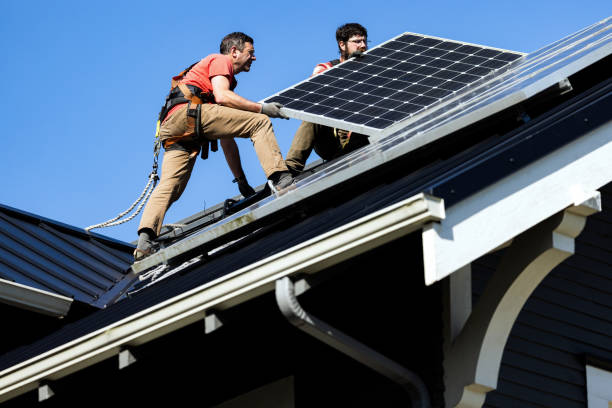 Best Roof Maintenance and Cleaning  in Floresville, TX
